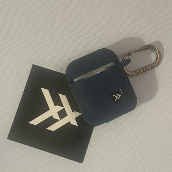 *NWT* THREAD BRAND~AIRPODS 1 & 2 CASE!!!! - Picture 7 of 15